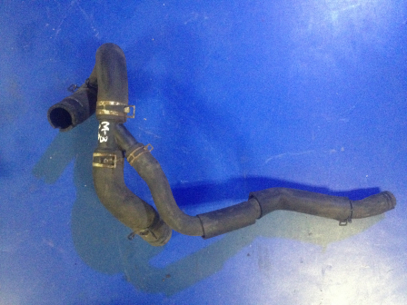 Фото Патрубок системы охлаждения двигателя(тройной) Mazda 3 BK 2.0